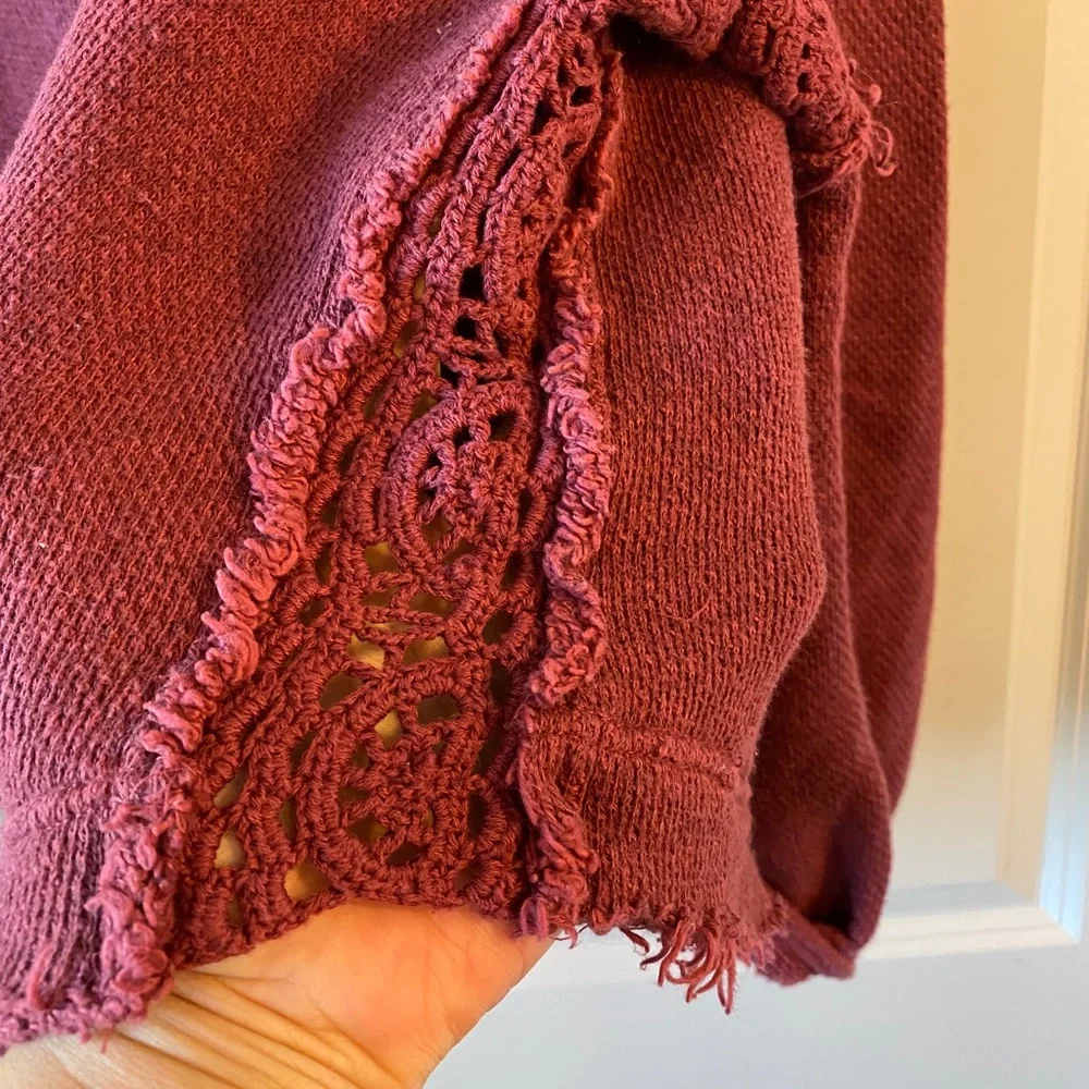 Free People burgundy Frayed bottom hemThermal top